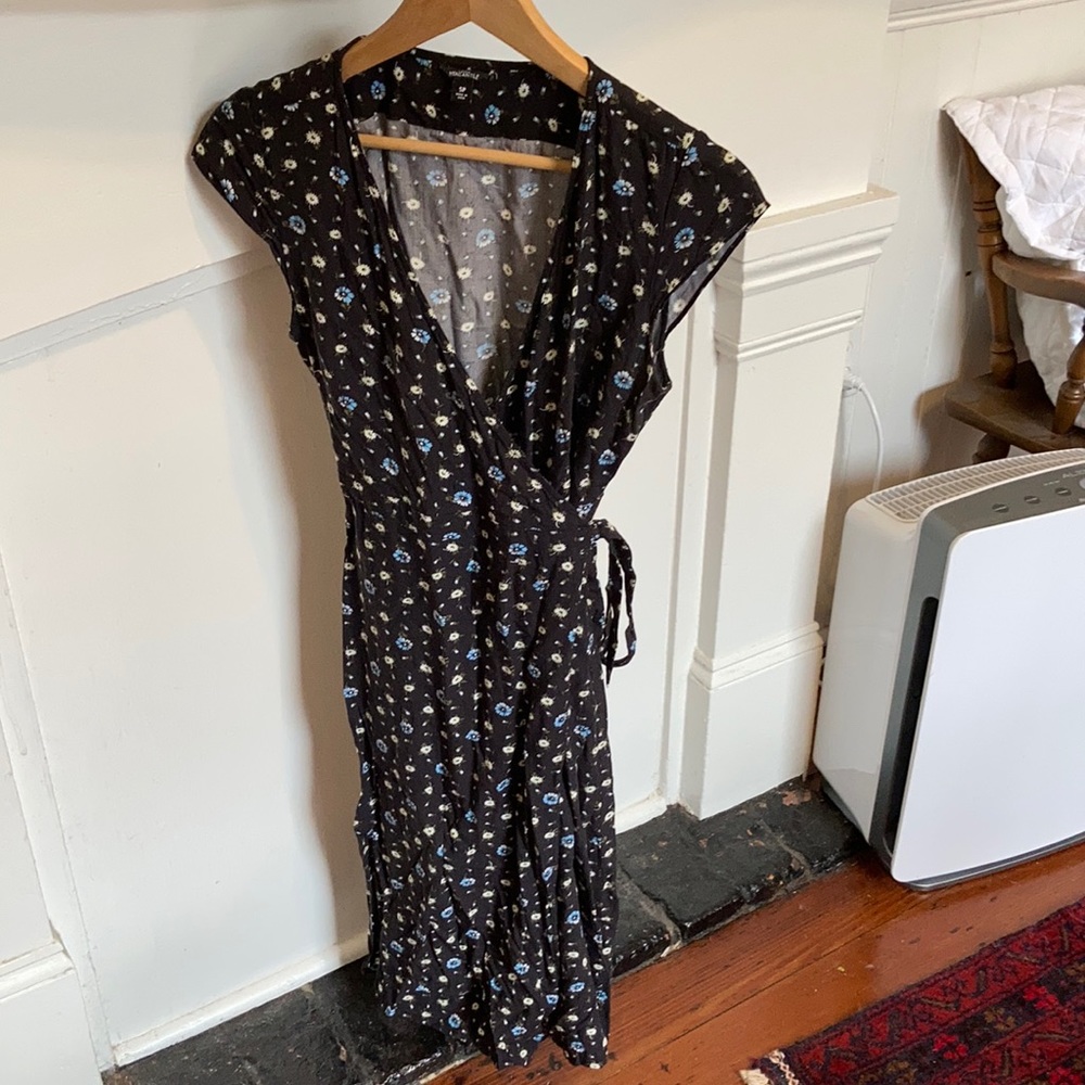 J.Crew Mercantile Wrap Dress in Blue Daisy Print